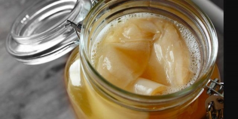 Kvas za čaj od gljiva kod kuće: koristi i štete, recepti